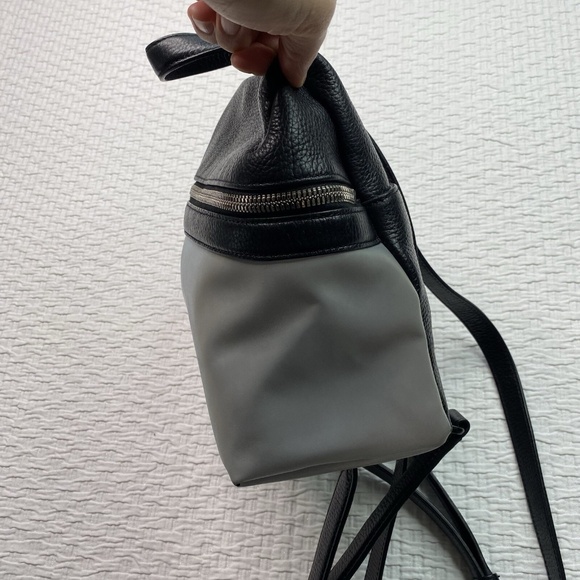 KARA DESIGNER VERY RARE Backpack Genuine Pebble Leather Silver Reflective Small main image 14